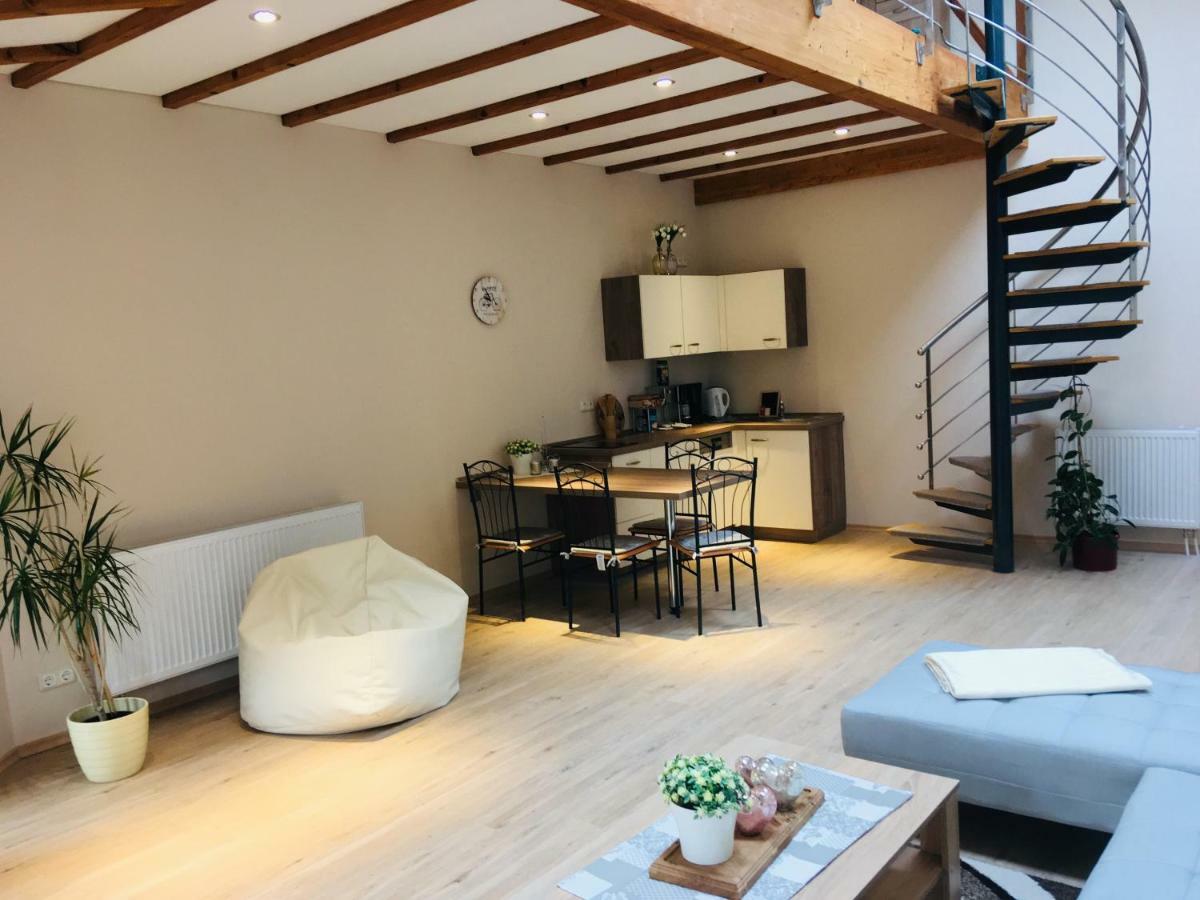 Ferienwohnung Am Nuerburgring/Wintersport Arft Acht Exteriör bild